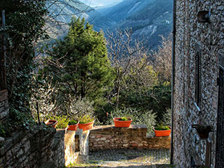 Alleys and little squares of Assisi - Venues of Birba Festival Storytelling in Assisi